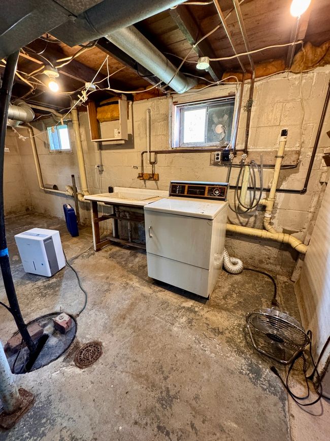 1202 E Water St, House other with 1 bedrooms, 1 bathrooms and 4 parking in Pontiac IL | Image 19