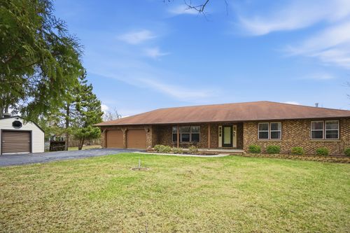 38679 N Pine Grove Avenue, Wadsworth, IL, 60083 | Card Image