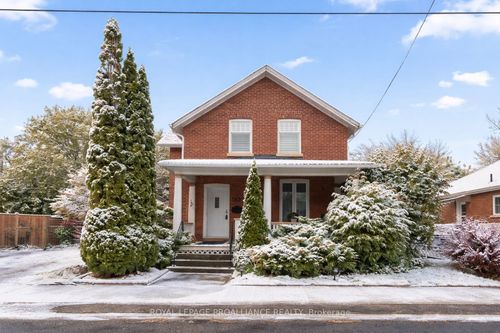 383 Mathew St, Cobourg, ON, K9A3E6 | Card Image