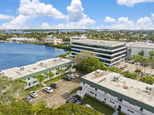 apt-s5-2800 Indian River Blvd, Vero Beach, FL, 32960-5264 | Card Image