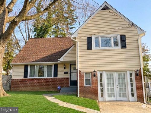 5905 Mustang Dr, RIVERDALE, MD, 20737-2548 | Card Image