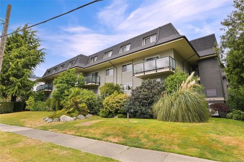 44-840 Craigflower Rd, Esquimalt, BC, V9A2X1 | Card Image
