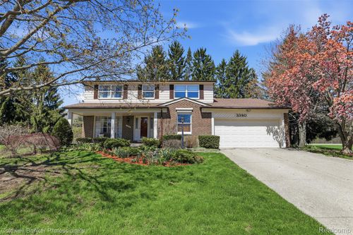 3380 Innsbrook Ct, Rochester Hills, MI, 48309-1217 | Card Image