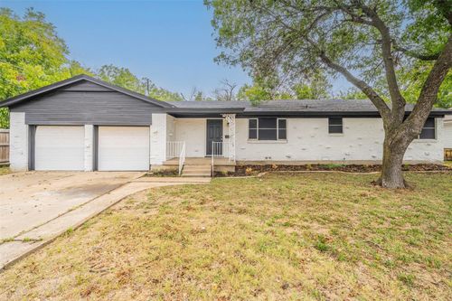 4140 Rufe Snow Dr, North Richland Hills, TX, 76180-8516 | Card Image