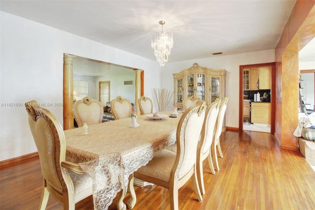 5959 Sw 16 Th Ter, House other with 3 bedrooms, 2 bathrooms and null parking in Miami FL | Image 10