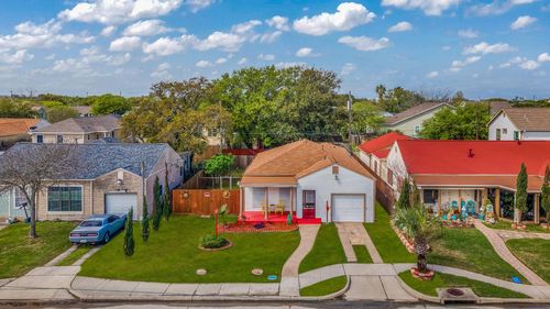 1413 53rd St, Galveston, TX, 77551-4707 | Card Image