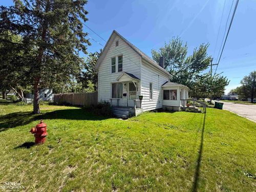 715 S 9th St, Saint Clair, MI, 48079-5184 | Card Image
