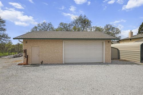 12526 Glide Way, Redding, CA, 96003-7760 | Card Image