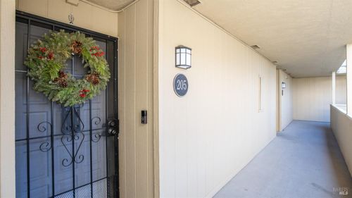 apt-205-1370 Townview Ave, Santa Rosa, CA, 95405-7552 | Card Image