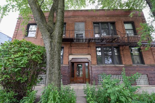 2f-2821 W Shakespeare Ave, Chicago, IL, 60647-1598 | Card Image