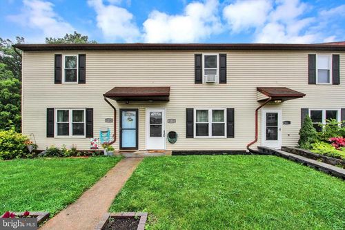 3113 Galaxy Rd, Dover, PA, 17315-4574 | Card Image