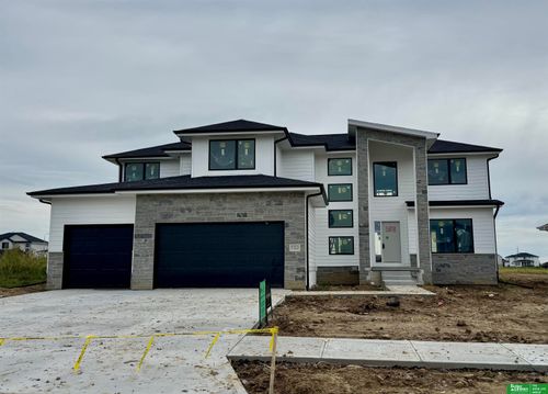5713 N 198th St, Elkhorn, NE, 68022-5075 | Card Image