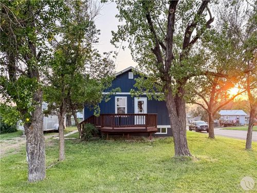 403 Lake St, Baker, MT, 59313-9216 | Card Image