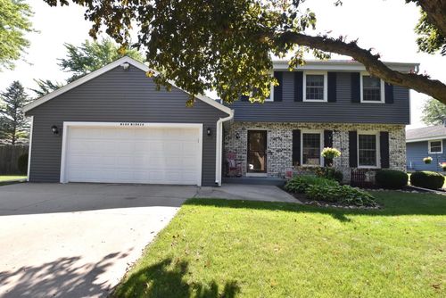 W164N10616 Timberline Court, Germantown, WI, 53022 | Card Image