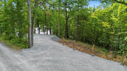 102 Atwood Lane, South Frontenac, ON, K0H1T0 | Card Image