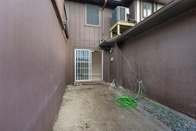 Create your own relaxation station to enjoy this lovely townhome. | Image 23