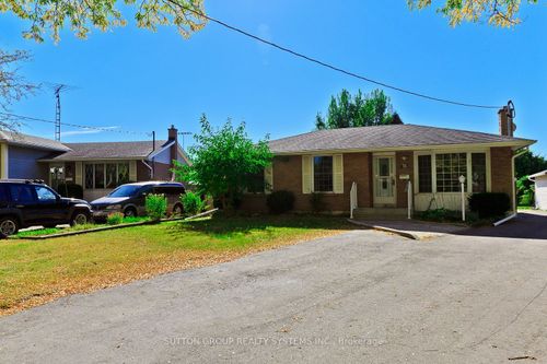 40 Jacobson Ave, Saint Catharines, ON, L2T2Z7 | Card Image