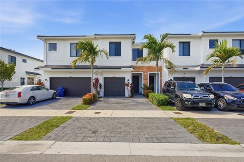 10921 Sw 232nd Ter, Homestead, FL, 33032-6305 | Card Image