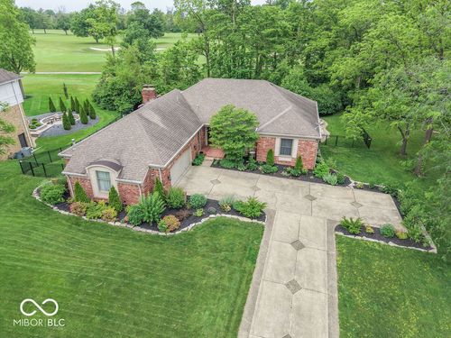 2280 Woodsway Dr, Greenwood, IN, 46143-9564 | Card Image