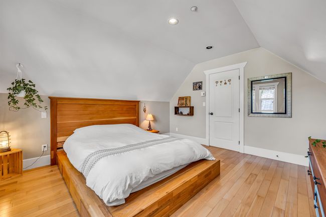880 Gore Ave, Townhouse with 3 bedrooms, 2 bathrooms and 1 parking in Vancouver BC | Image 19