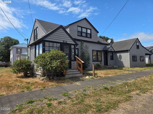 816 Nestucca Ave, Tillamook, OR, 97141-4037 | Card Image