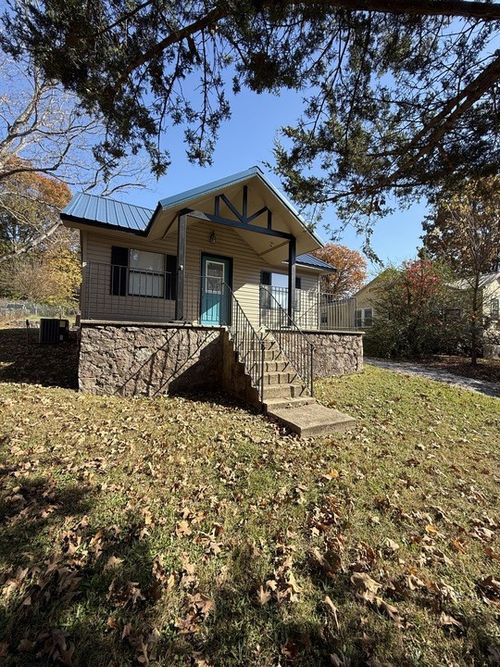 619 S Ash St, Harrison, AR, 72601-5903 | Card Image