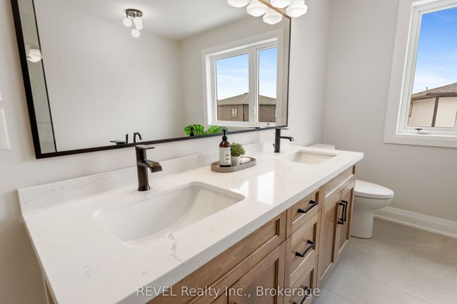 1 Elvira Way, House other with 4 bedrooms, 3 bathrooms and 4 parking in Thorold ON | Image 28