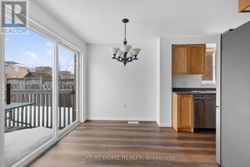 27 Booth Lane, Barrie, ON, L4N0S4 | Card Image