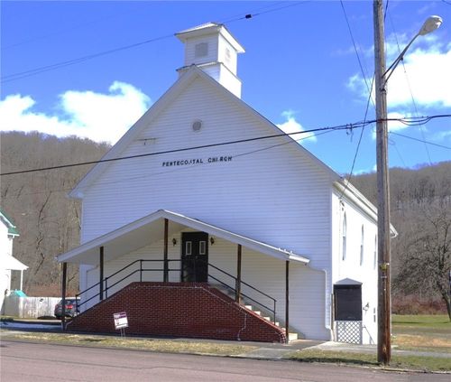 803 Walker St, Garrett, PA, 15542-8239 | Card Image