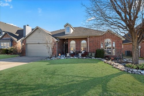 4917 S 190th East Ave, Tulsa, OK, 74134-7165 | Card Image