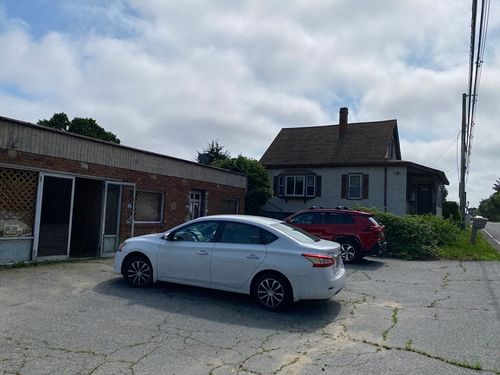 1004 Allen St, Dartmouth, MA, 02747-3501 | Card Image
