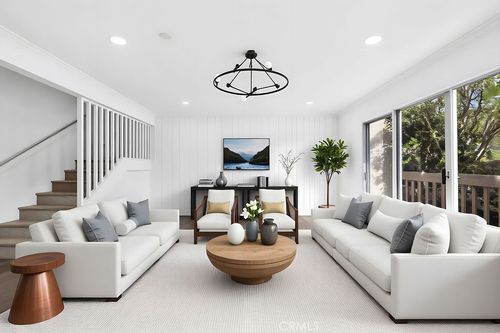 265-338 S Miraleste Dr, San Pedro, CA, 90732-3048 | Card Image