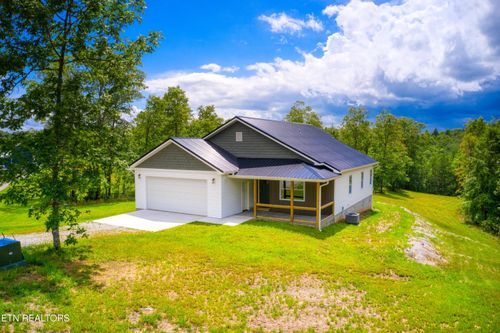 760 Rockview Rd, Jamestown, TN, 38556-2700 | Card Image