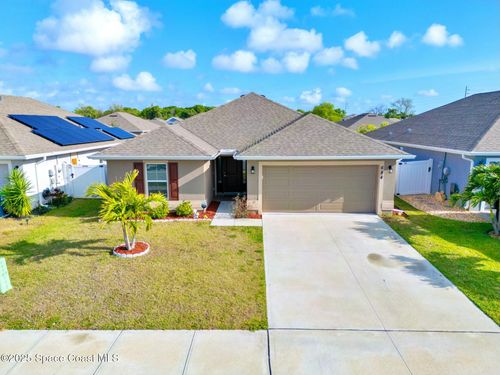 684 Moment St, Cocoa, FL, 32926-5236 | Card Image