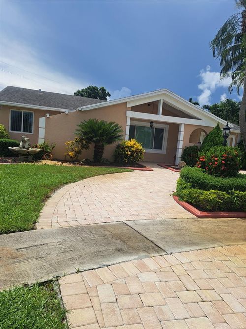 861 Sw 55th Way, Margate, FL, 33068-2960 | Card Image