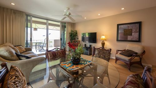 201-2661 Kekaa Dr, Lahaina, HI, 96761-1924 | Card Image