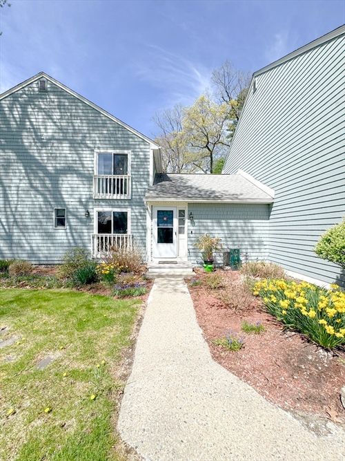 9-9 Acadia Kimball Rd, Amesbury, MA, 01913-2105 | Card Image