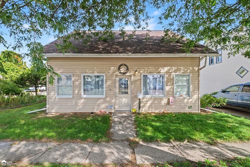 116 Griffes St, Clio, MI, 48420-1116 | Card Image