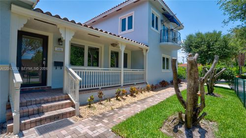 1-500 Sw 51st Ct, Coral Gables, FL, 33134-1331 | Card Image