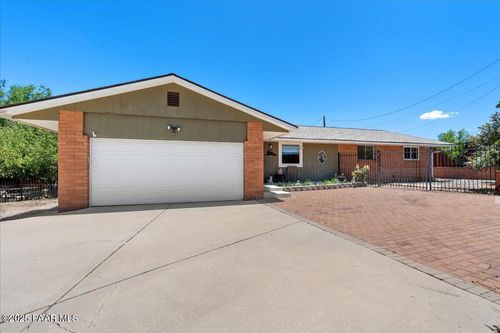 620 Talwatha Dr, Prescott, AZ, 86301-1735 | Card Image