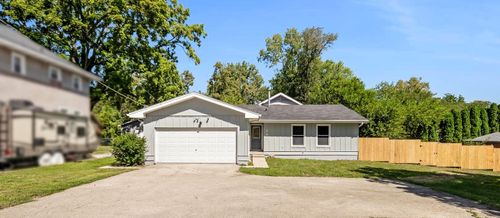 160 E Terra Cotta Ave, CRYSTAL LAKE, IL, 60014-3623 | Card Image