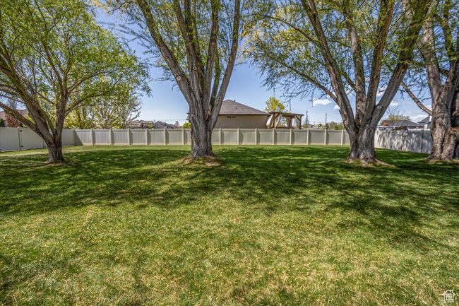 5195 5825, House other with 4 bedrooms, 3 bathrooms and 8 parking in Hooper UT | Image 46