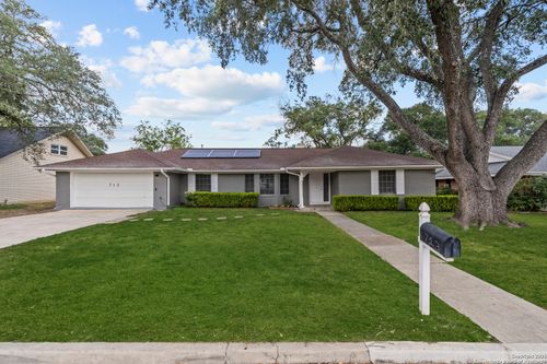 713 Balfour Dr, Windcrest, TX, 78239-2631 | Card Image