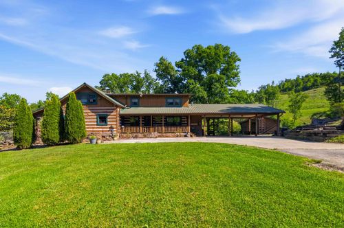 4664 Maple Creek Rd, Williamsburg, KY, 40769-7233 | Card Image