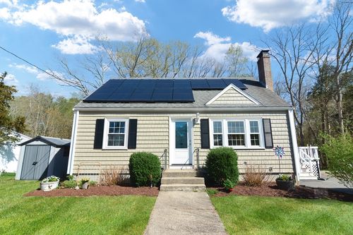 4 Brookside Dr, Foxboro, MA, 02035-3006 | Card Image