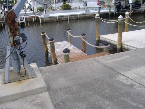 5012 Flamingo Dr, SAINT JAMES CITY, FL, 33956-2819 | Card Image