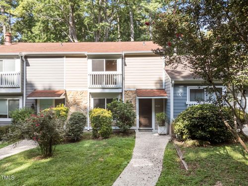 5805 Willowbrook Dr, Raleigh, NC, 27609-3920 | Card Image