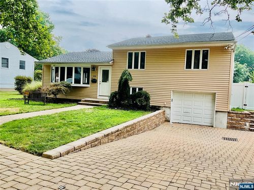 1194 Ringwood Ave, Pompton Lakes, NJ, 07442-2326 | Card Image