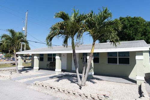 apt-i-3392 2nd Ave N, Palm Springs, FL, 33461-3695 | Card Image