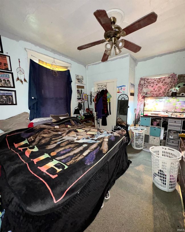 2124 S Walnut St, Home with 3 bedrooms, 1 bathrooms and null parking in Muncie IN | Image 13